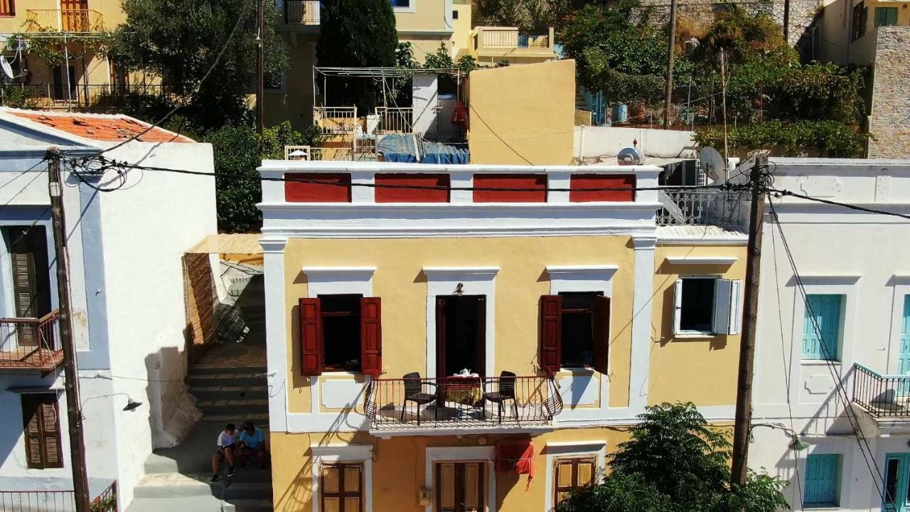 Villa Pitini Сими Экстерьер фото